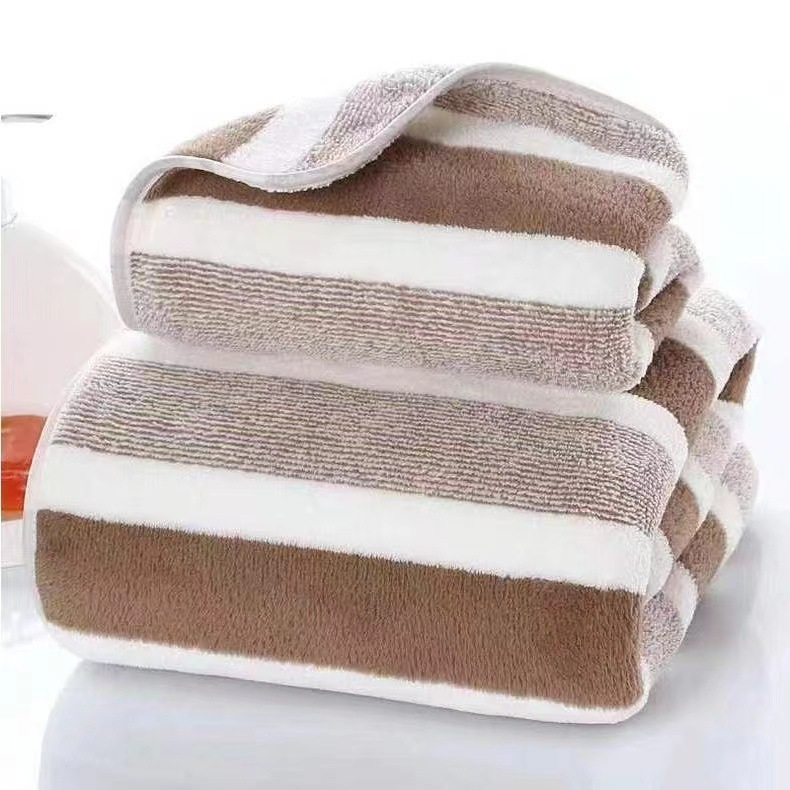 Thickened absorbent large - sized bath towels and beach towels soft and skin - friendly made of 100% coral fleece also suitable as household face towe