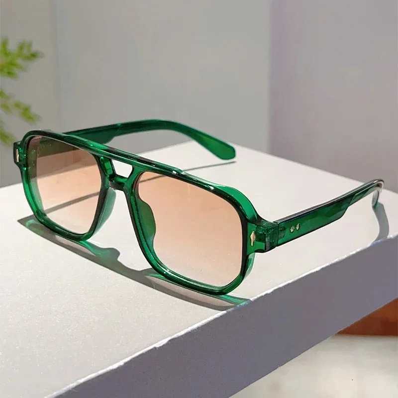 Vintage Doub Bridges Men Square Sunglasses Fashion Green Ocean ns UV400 Eyewear Wen Trending Rivets Sunglasses W250709