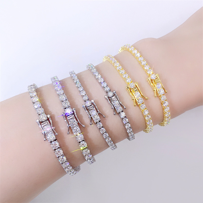 Customized 18K White Gold Lab Dianmond Four-leaf clover Bracelet
