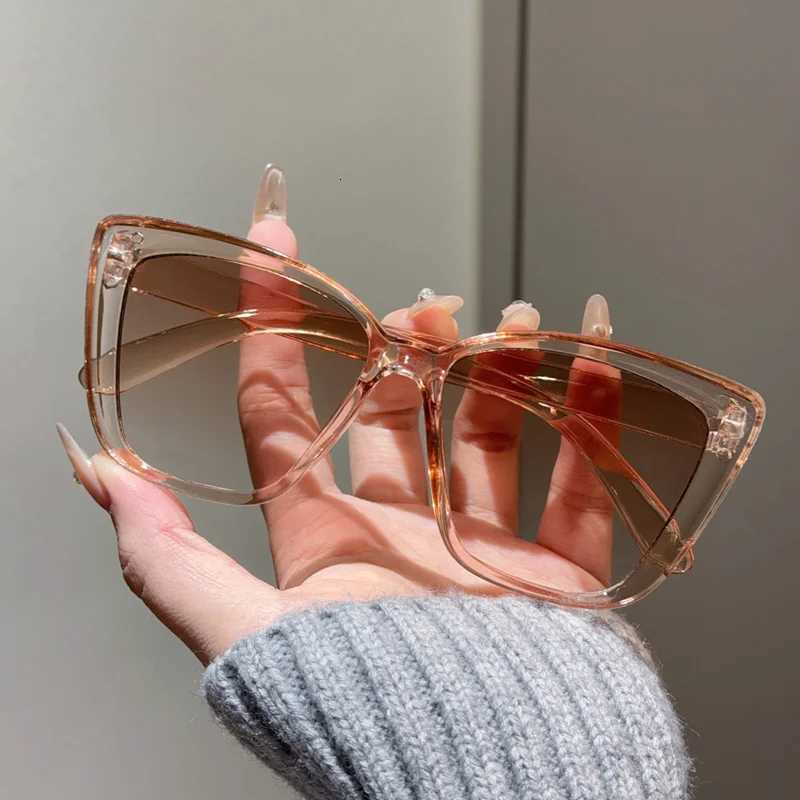 INS Vintage Cat Eye Sunes Wen Square Small Fe Sun es Fa Brand Designer Retro S Fashion Ocos De Sol W250709