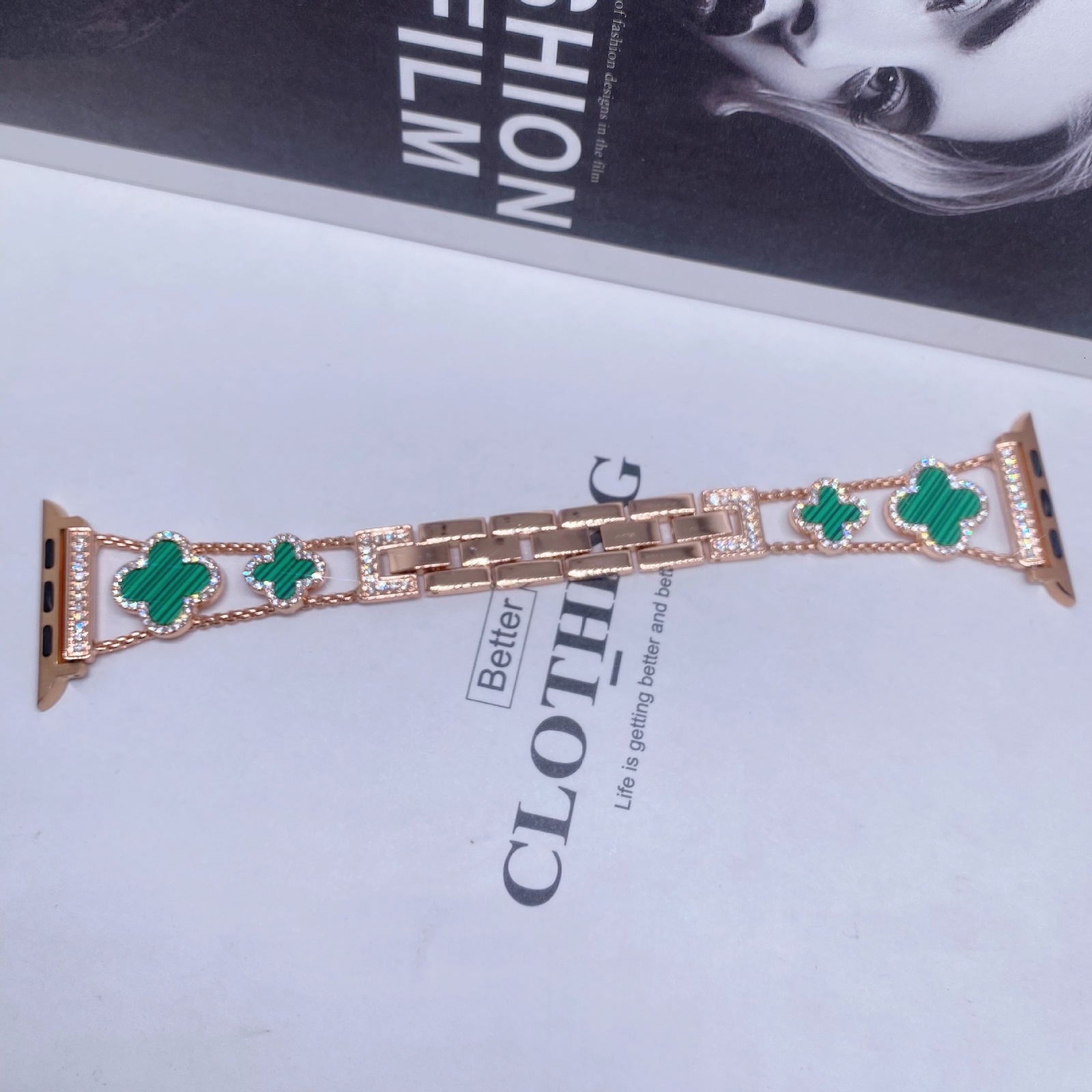 Compatible with Apple Watch SE Series 110 Fashion DiamondEncrusted FourLeaf Clover Metal Band 250710