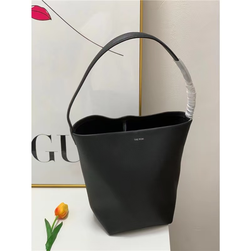 Bucket Bag 2025 New Bucket Bag Premium Single Shoulder Large Capacity Commuter OL Tote Bag