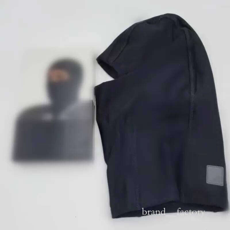 NO Box Black Ski Designer Outdoor Cycg Windproof Riding Headgear Brand Sports Face Mask Winter Hat Bonnet Men Neck Gaiter Head Beanie