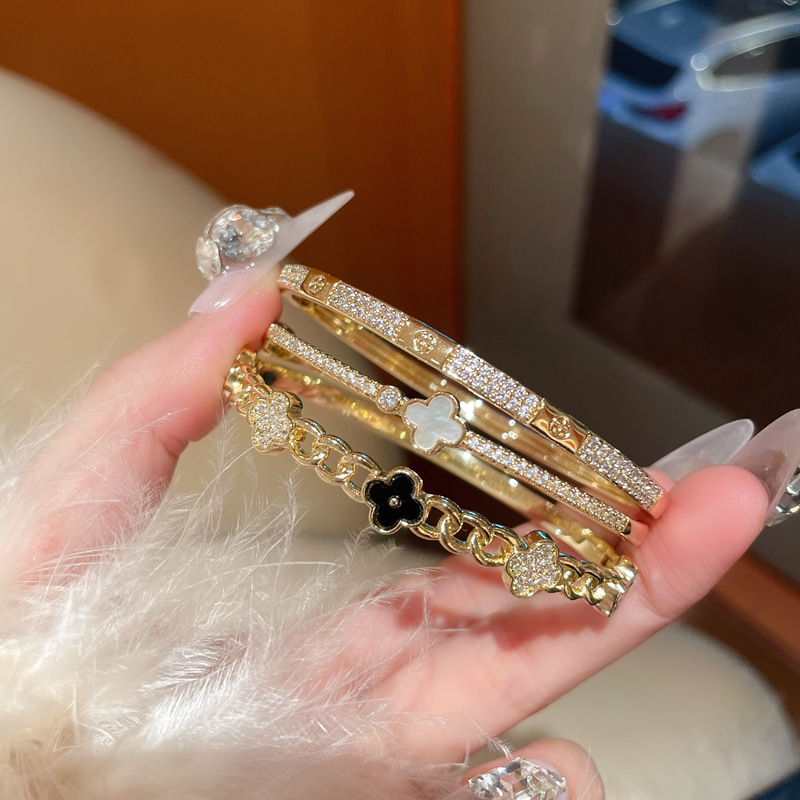 designer bracelet Real gold electroplated zircon wer Korean ins high-end feeg bracelet, niche commuting new handmade accessory for women