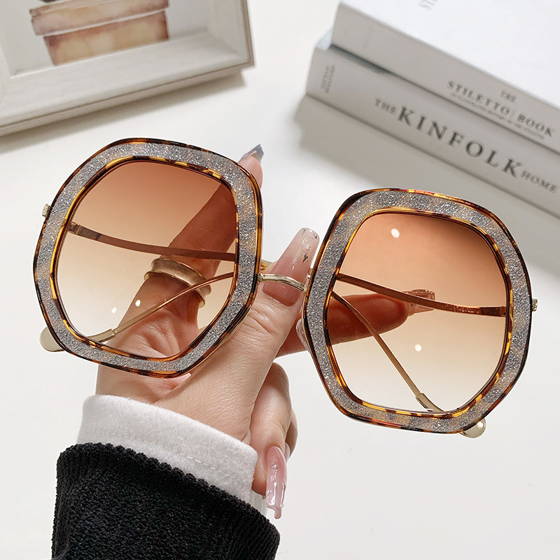 Designer Sunglasses For Women Men Fashion Big Frame Sunglasses Luxury Polarized Lens Goggle Pilot PC Frame Oversized UV400 Eyewear Luxury Style Sungla