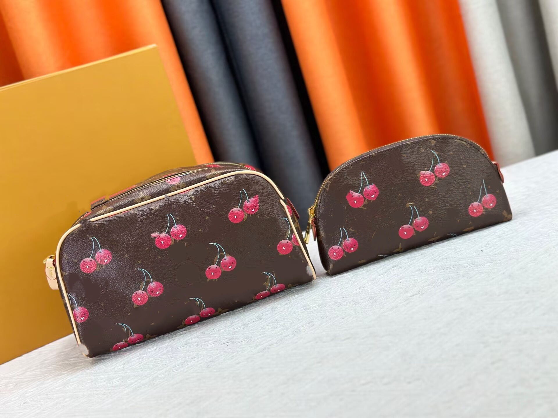 Dopp Cosmetic With Cherry print Women s Designers Bags Totes Handbag Wallets Messenger Purse Card Holder pouch Travel outdoors 28cm Two-piece set