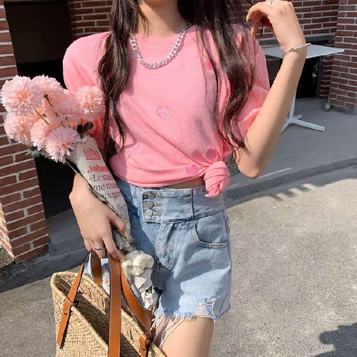 Short Sleeve T-Shirt For Women Summer New Fashionable Round Neck Heart Embroidery Loose Korean Style Top Women's Clothing B5