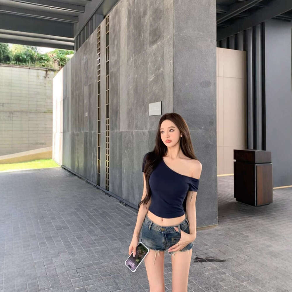 Sexy Hot Girl Asymmetrical Neck Off-Shoulder Sleeve T-Shirt Women Summer New Slim Fit Short Versatile Top Trendy B5