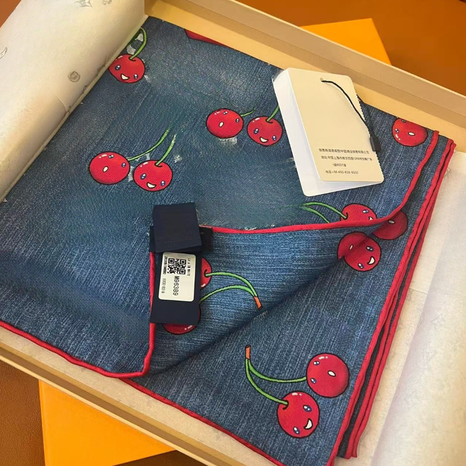Luxury Women cherry silk Designer Scarf Silks In the Spring Summer 2025 collection vibrant silk accessories Headband Multicolor print silk 90*90cm