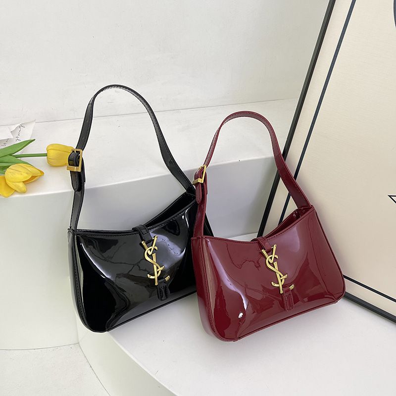 Shoulder Bag Shoulder Crossbody Purse Designer New Highend Foreignstyle Fashionable Underarm Bag Popular And Versatile Light Commuter