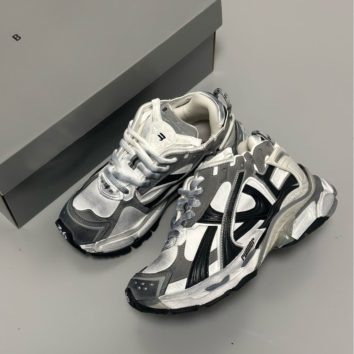 version High end B family dad shoes Paris seventh generation running shoes RUNNER vintage height increasing casual sports shoes for men and women