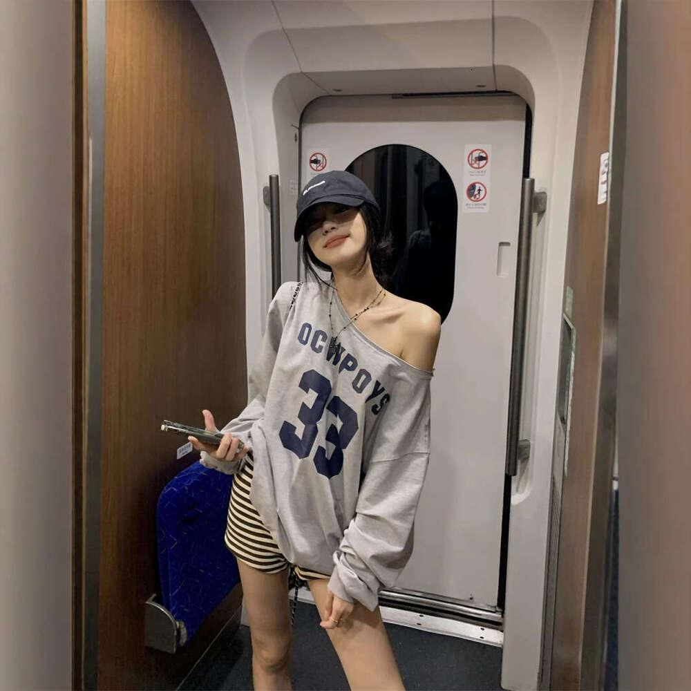 American Style Letter Print Sweatshirt For Women, Autumn Design, Casual Loose Long Sleeve Off-Shoulder Top B5