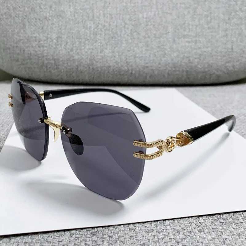 New Borderss Metal Sunes Wens Stylish Gradient Sun es Wen Luxury Brand Designers Eyewear UV400 Sunglasses W250709