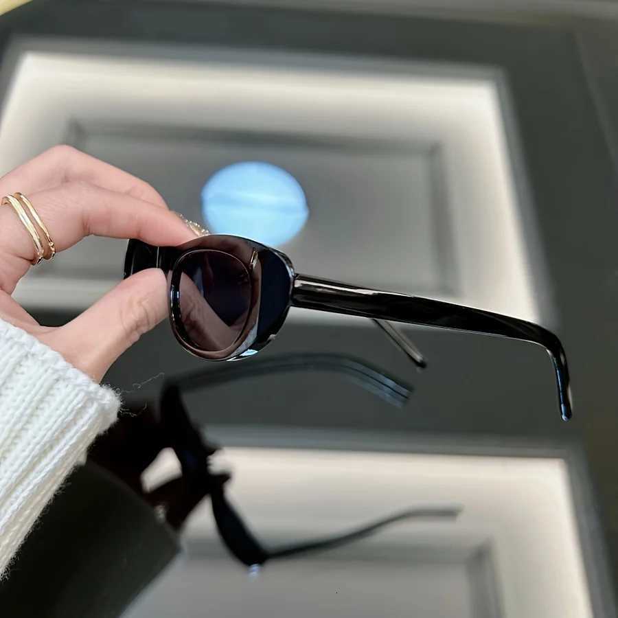 Brand Small Square Sunes Wen Fashion Designer Sun es Ma Fa Vintage Black Ladies Traveling Sty W250709