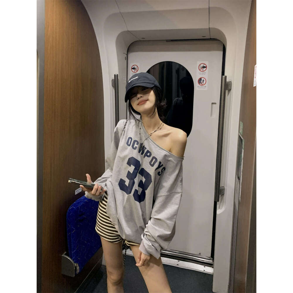 American Style Letter Print Sweatshirt For Women, Autumn Design, Casual Loose Long Sleeve Off-Shoulder Top B5