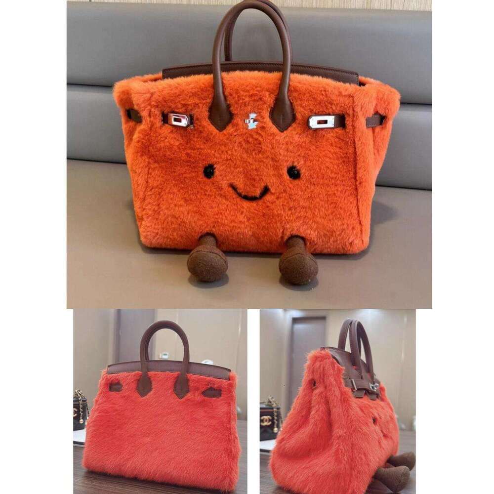 Designer bag Cute Plush Storage Tote Crossbody Large Capacity Handbag Shoulder Dual Purpose Bag Gift for Women Autumn and Winter