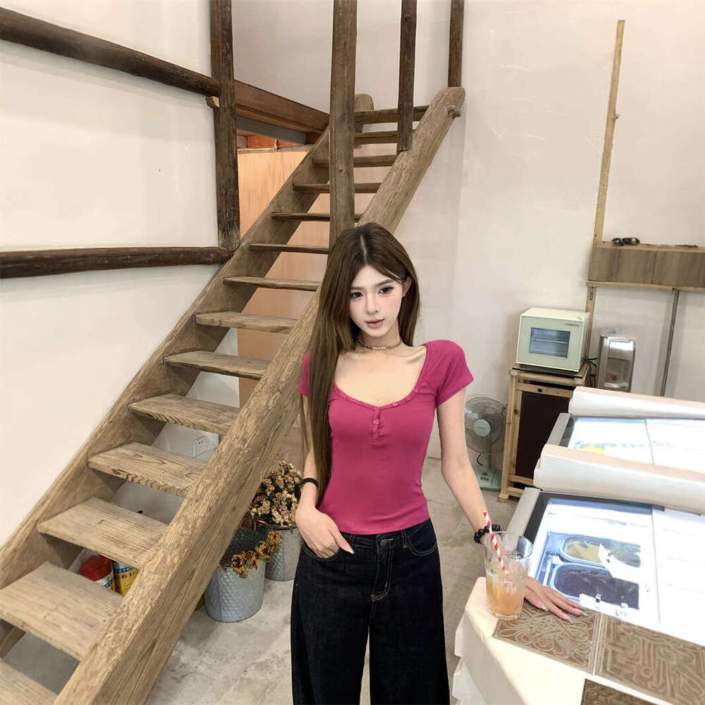 V-Neck Sleeve T-Shirt For Women Summer Slim Fit Inner Wear Design Sense Hot Girl Simple Slimming Short Versatile Top Trendy B5