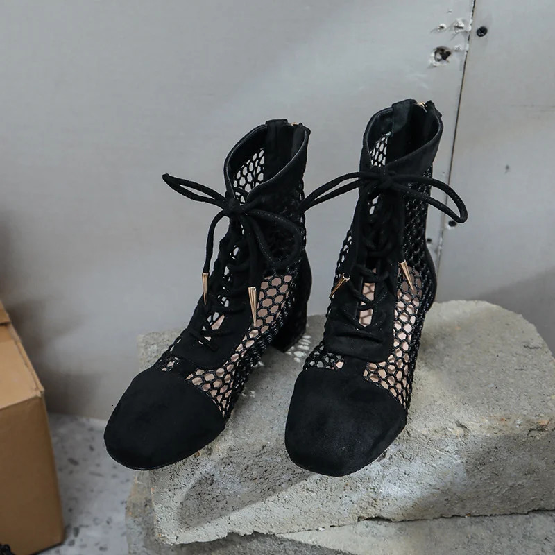 Fashion Sexy Lace-up Mesh Hollow Ankle Boots Zapatos Mujer Elegantes Con Tacones Bajos Charms Zapatos De Mujer Envo Gratis 250708