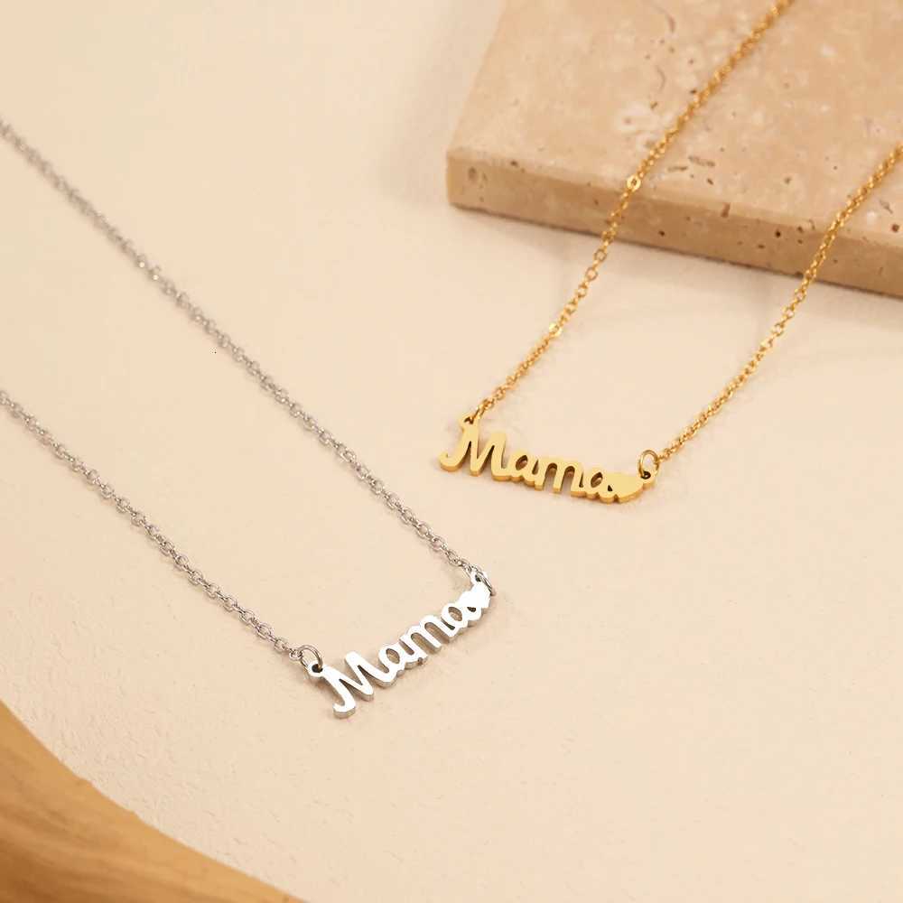 Stainless Steel Necklaces Mama Love Heart Letter Pendant Fashion Necklace Chain Mothers Day Necklace For Women Jewelry Mama Gifts XJ250709