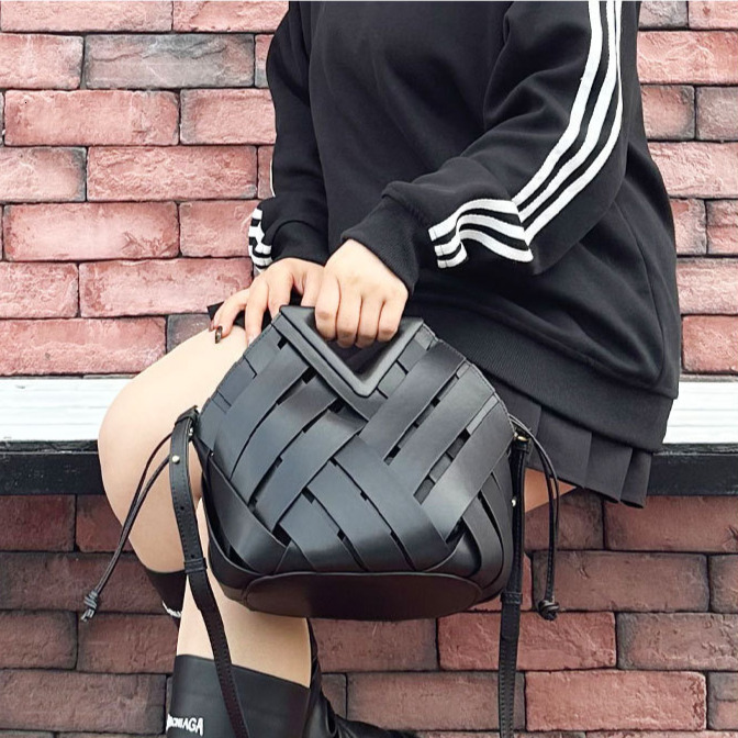 Women's Handbag Free Shipping Designer Luxury Hollow Out Vegetable Basket Women's Bag Niche Elegant High-end Fashion Inverted Triangle Handh