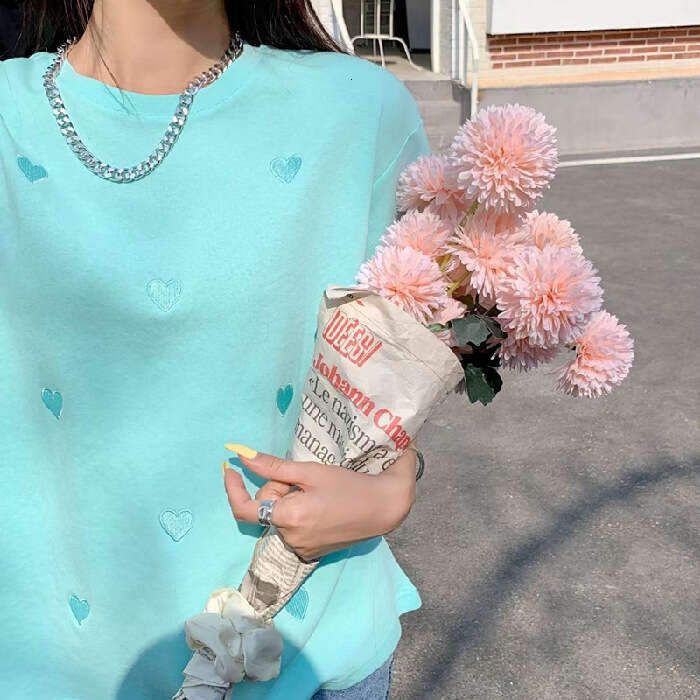 Short Sleeve T-Shirt For Women Summer New Fashionable Round Neck Heart Embroidery Loose Korean Style Top Women's Clothing B5