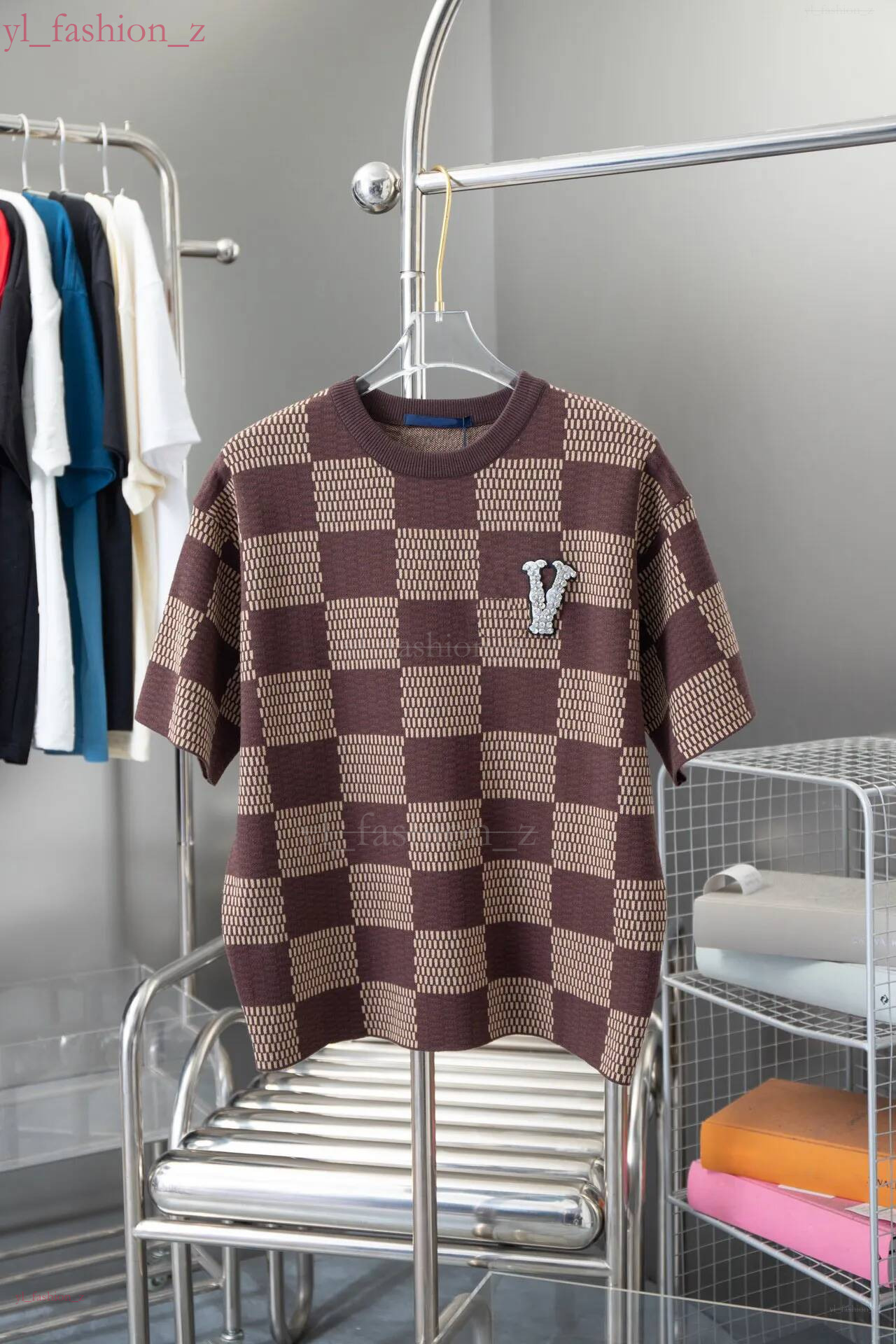 Lvs Tshirt 2025 Mens Designers Man Womens Tshirts With Letters Print Short Sleeves Summer Lvly Shirt Men Loose High Quality Pure Cotton Tee d35