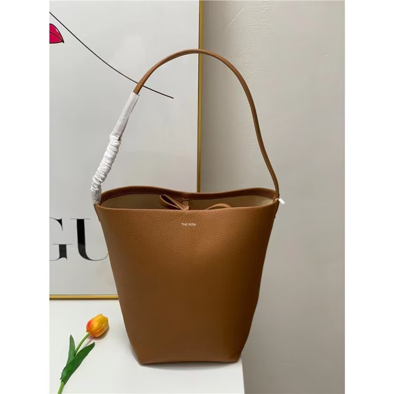 Bucket Bag 2025 New Bucket Bag Premium Single Shoulder Large Capacity Commuter OL Tote Bag
