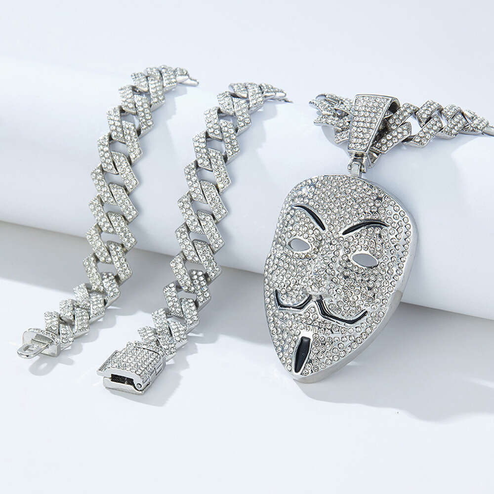 Halloween Hip-Hop Full Dia V for Vendetta Guy Fawkes Mask Alloy Pendant Men's Cuban Necklace