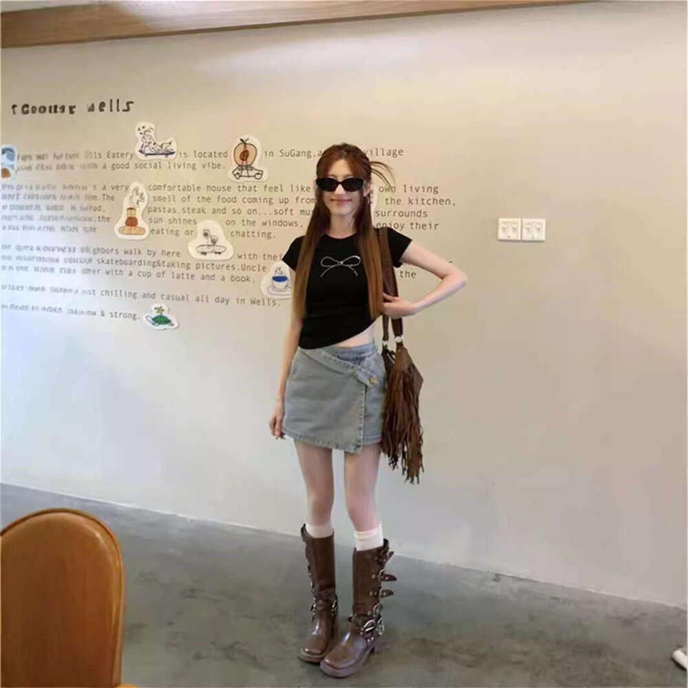 Summer American Style Hot Girl Sleeve T-Shirt Women's Crop Black Bow Rhinestone Slim Fit Short Top Trendy B5