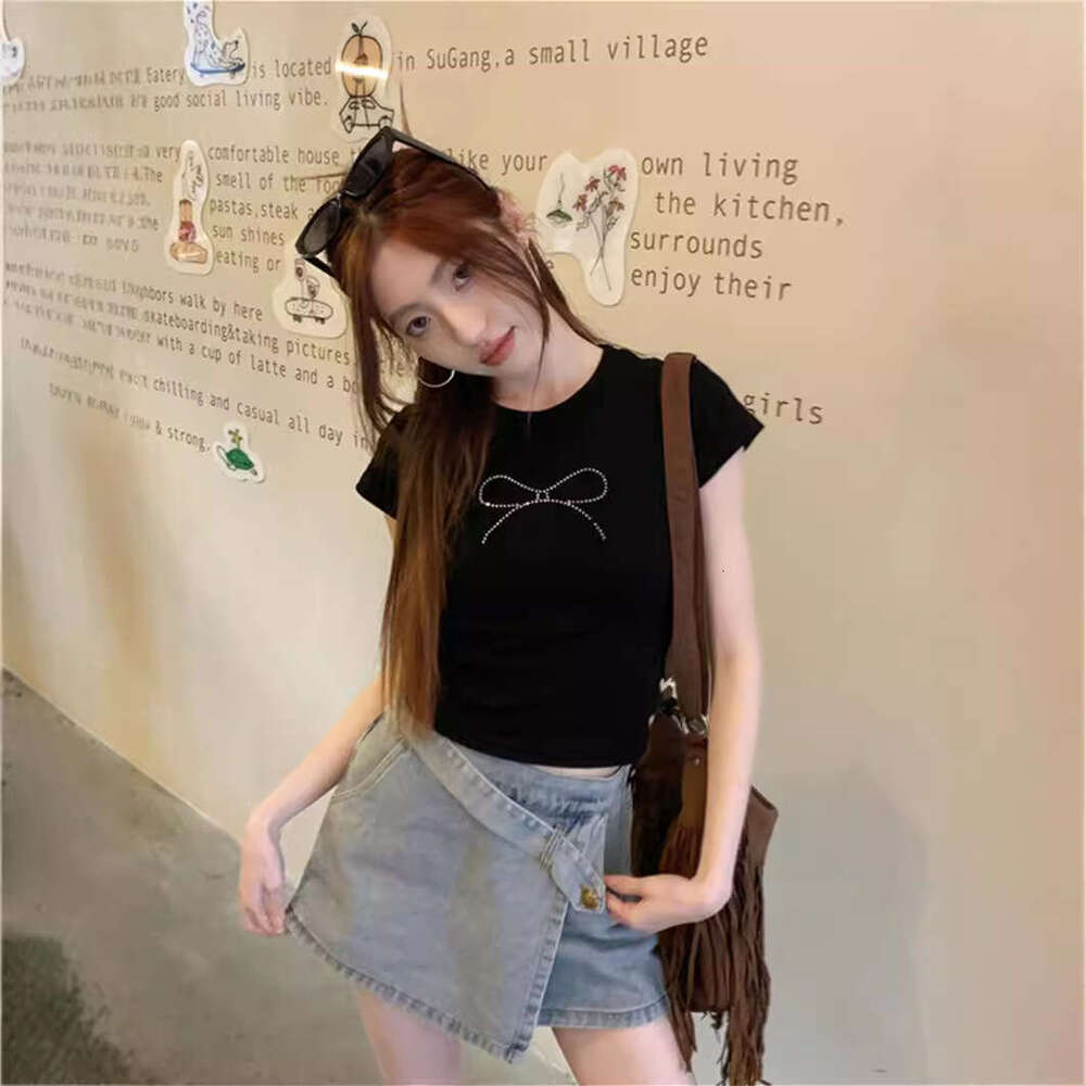Summer American Style Hot Girl Sleeve T-Shirt Women's Crop Black Bow Rhinestone Slim Fit Short Top Trendy B5