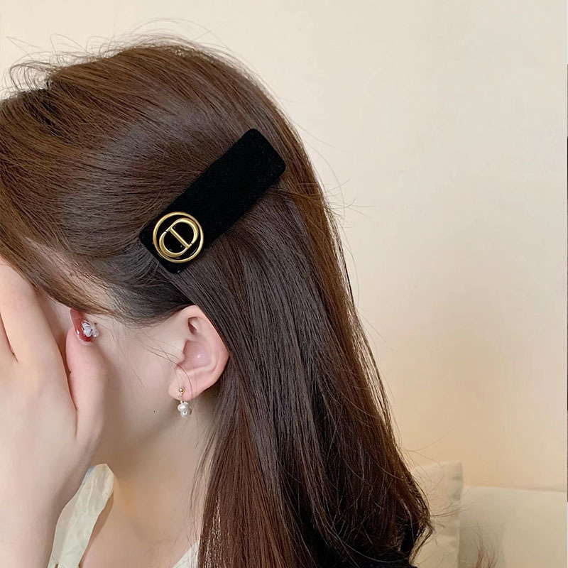 2025 new Elegant Socialite High-End Black Side Bang Veet Accessory for Women Autumn Winter Little Style Hair BB Clip 250710 Free shipping