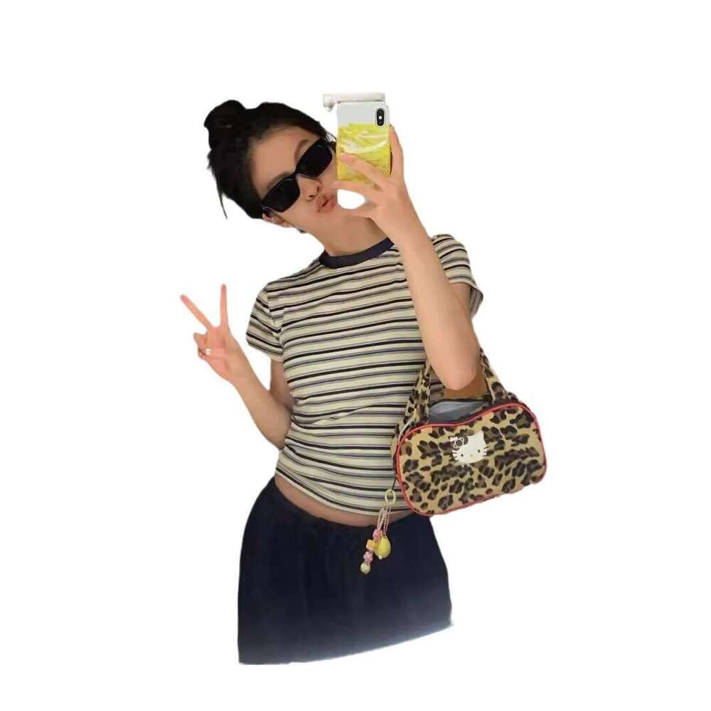 American Style Striped Regular Shoulder Sleeve T-Shirt For Women Summer New Slim Fit Short Base Shirt Top B5