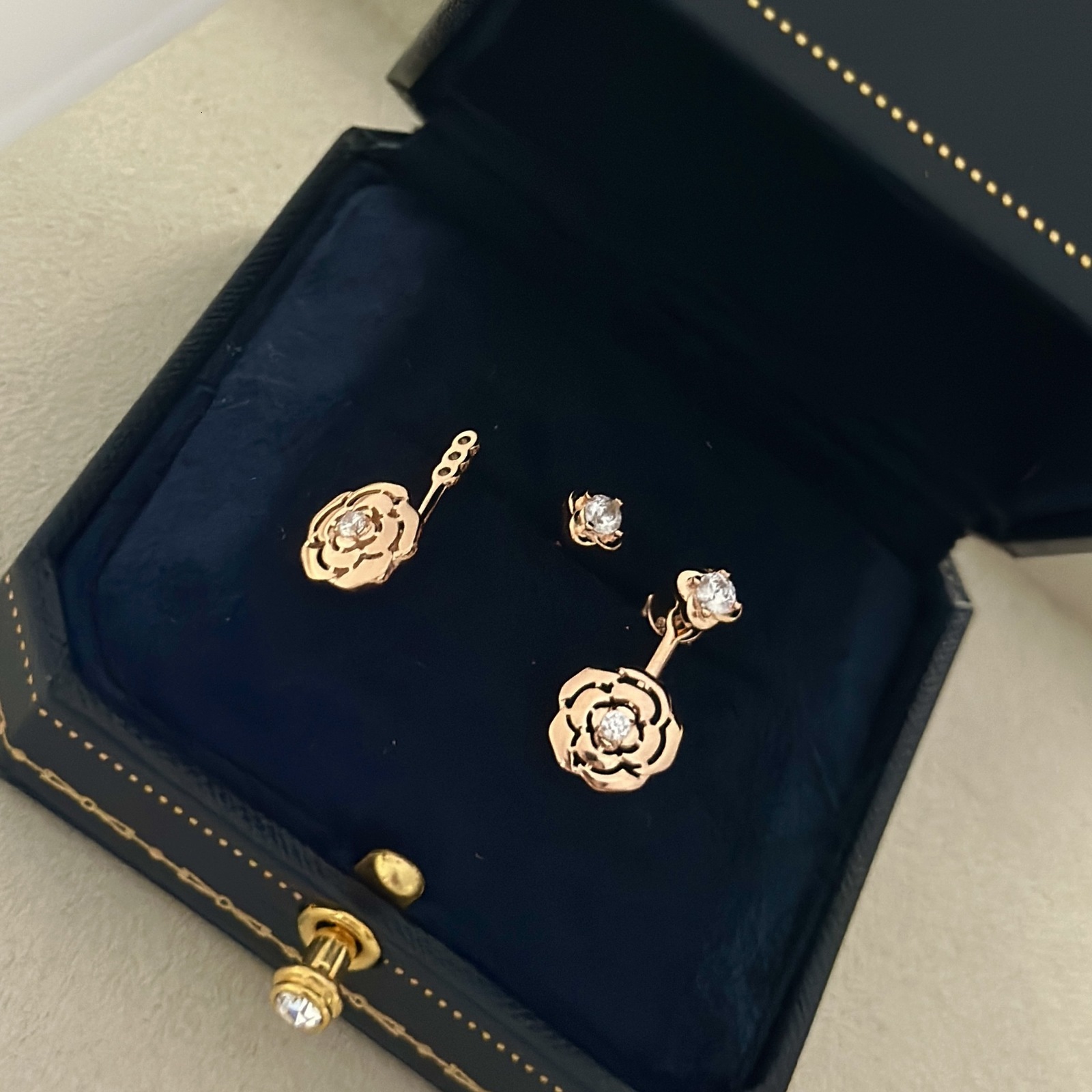 S925 Sterling Silver Rose Gold Camellia Double Flower Earrings Style Smooth Single Diamond Flower Stud Earrings 250710