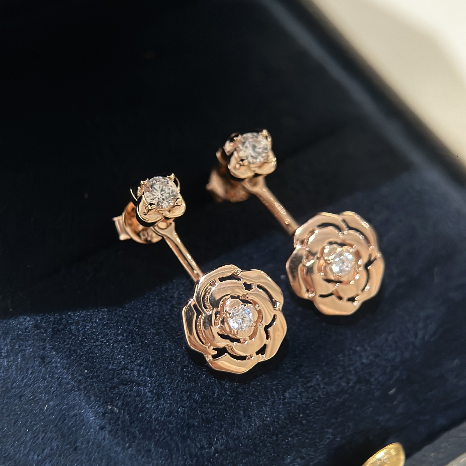 S925 Sterling Silver Rose Gold Camellia Double Flower Earrings Style Smooth Single Diamond Flower Stud Earrings 250710