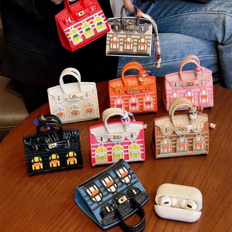 Keychains Mini Bag Little House Backpack Hanging Pendant Cute Creative Small Window Car Key Chain Earphone Charm Decoration