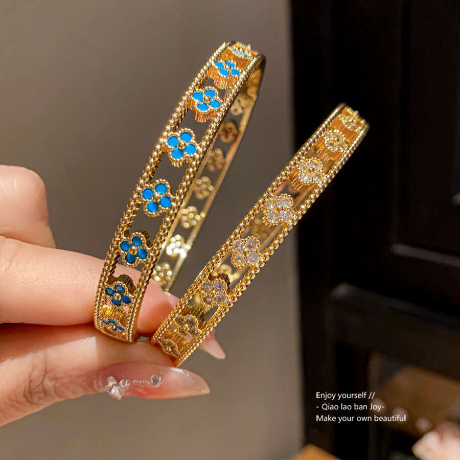 Real Gold Plated Flower Hollow Ring Palace Style Bracelet Light Niche High-end Jewelry