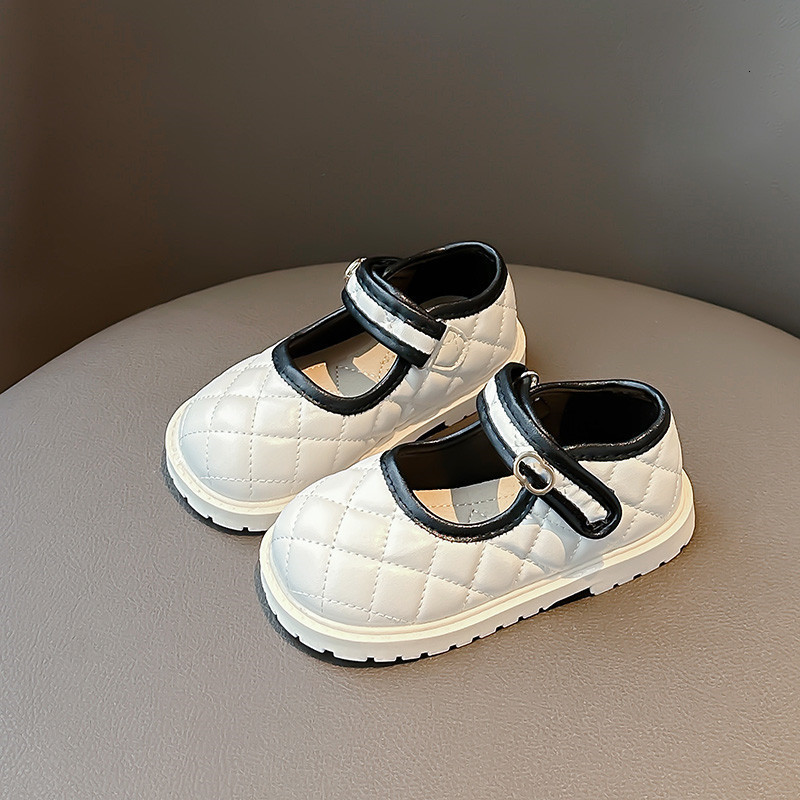 Childrens Leather Shoes Spring Fashionable Shallow Princess Shoes Little Girls Jane Flats Soft 250710