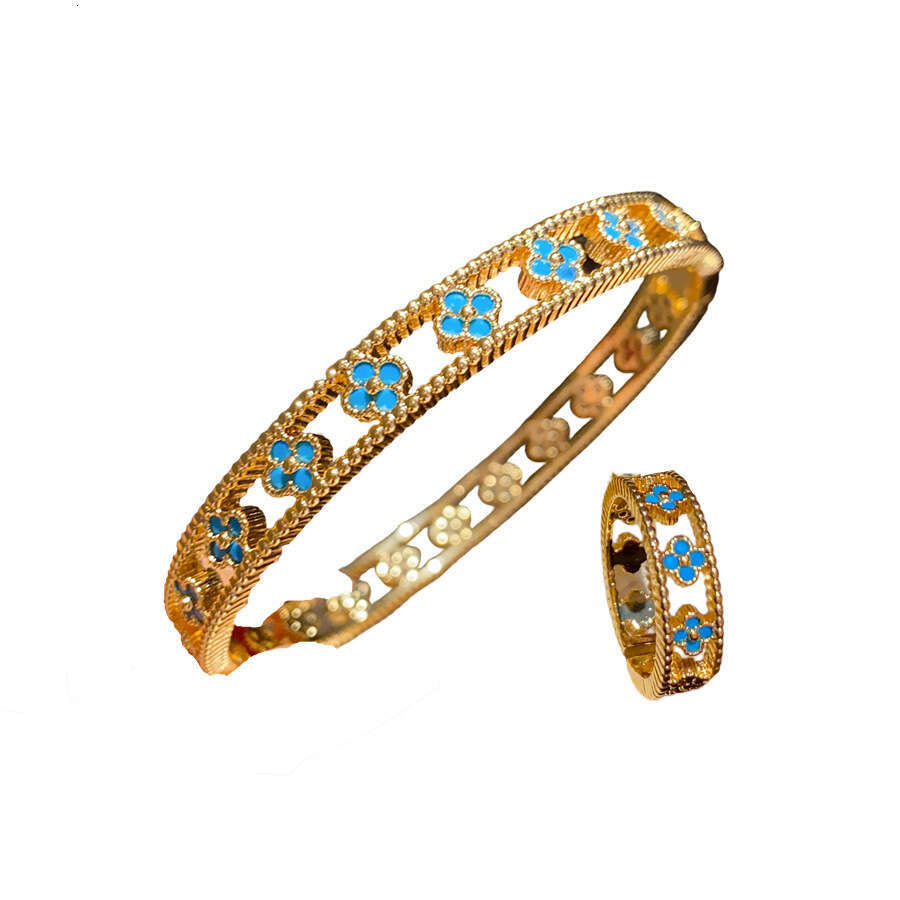 Real Gold Plated Flower Hollow Ring Palace Style Bracelet Light Niche High-end Jewelry