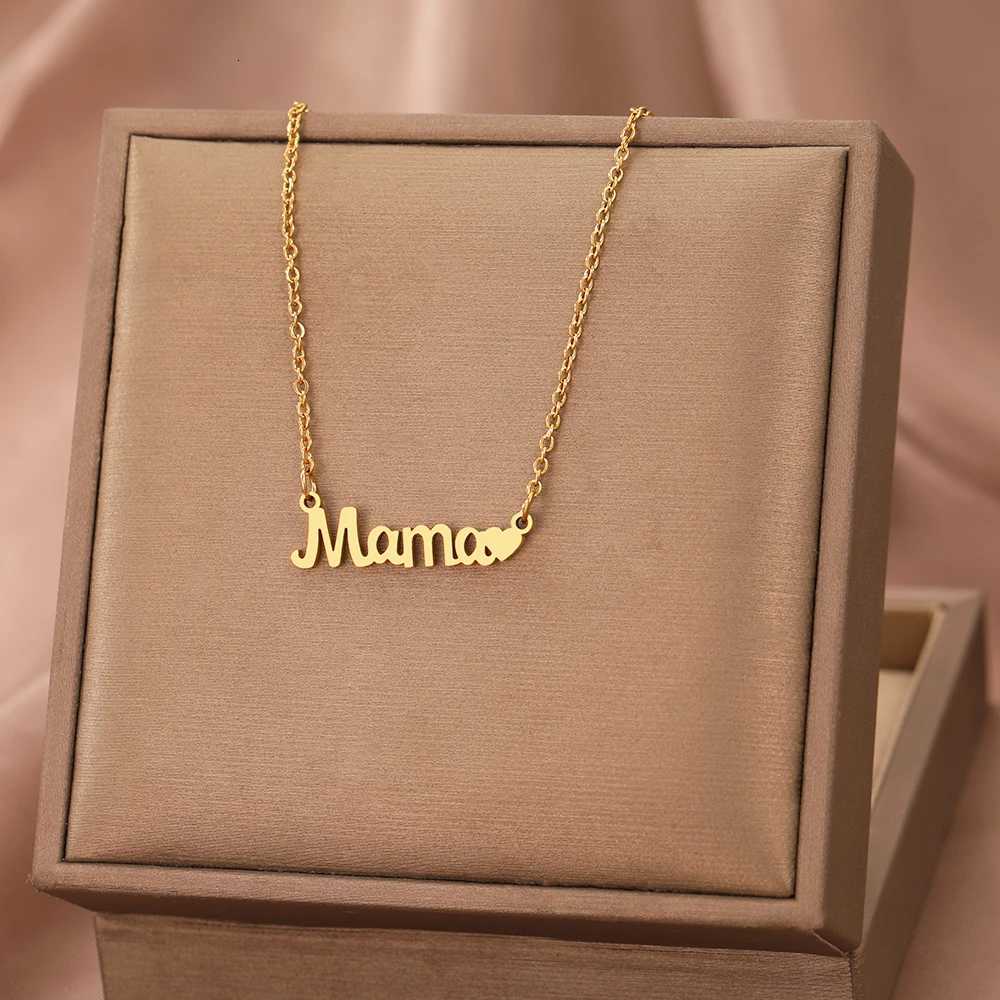 Stainless Steel Necklaces Mama Love Heart Letter Pendant Fashion Necklace Chain Mothers Day Necklace For Women Jewelry Mama Gifts XJ250709