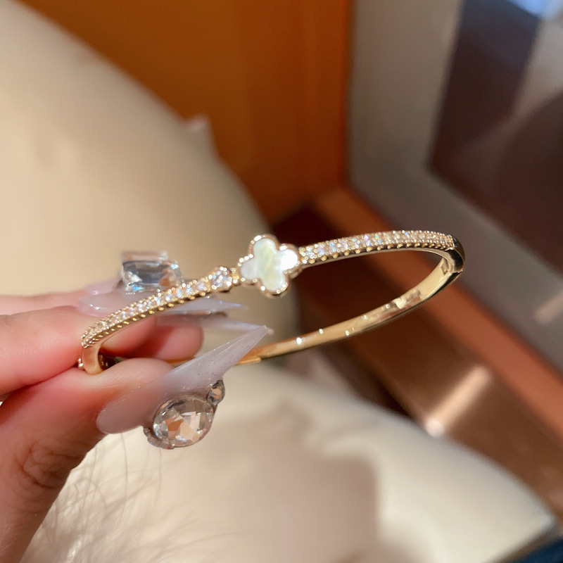 designer bracelet Real gold electroplated zircon wer Korean ins high-end feeg bracelet, niche commuting new handmade accessory for women