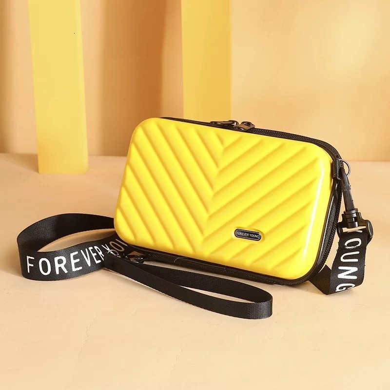 Internet Celebrity Small Bag Hard Shell PC Womens Bag Fashion Simple Texture Shoulder Bag Versatile Ins 7inch Handbag 250710