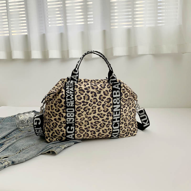 New Leopard-print Underarm Bags for Women in 2025 - Handheld Single-shoulder Travel Storage Bags Shoulder and Crossbody Bags