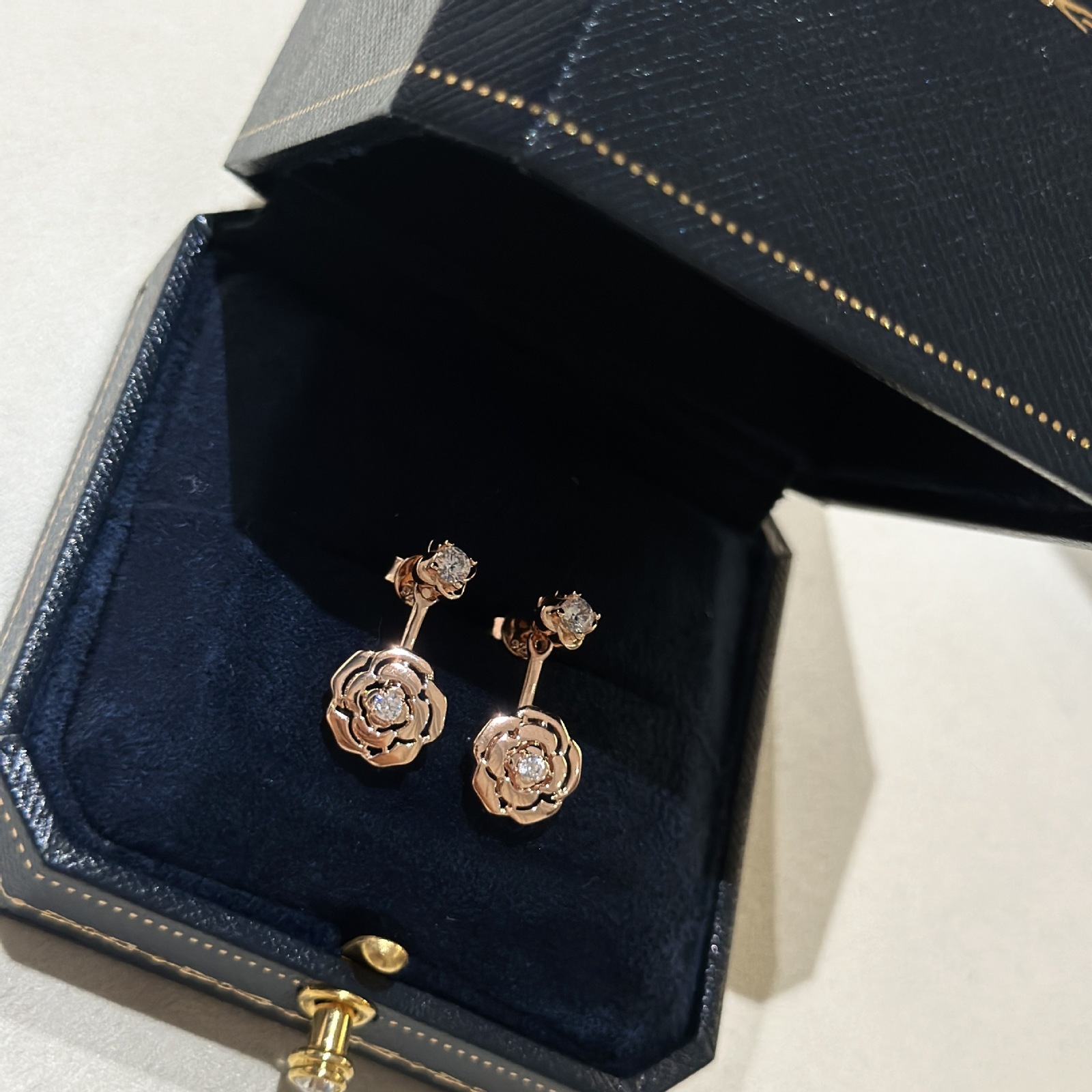 S925 Sterling Silver Rose Gold Camellia Double Flower Earrings Style Smooth Single Diamond Flower Stud Earrings 250710