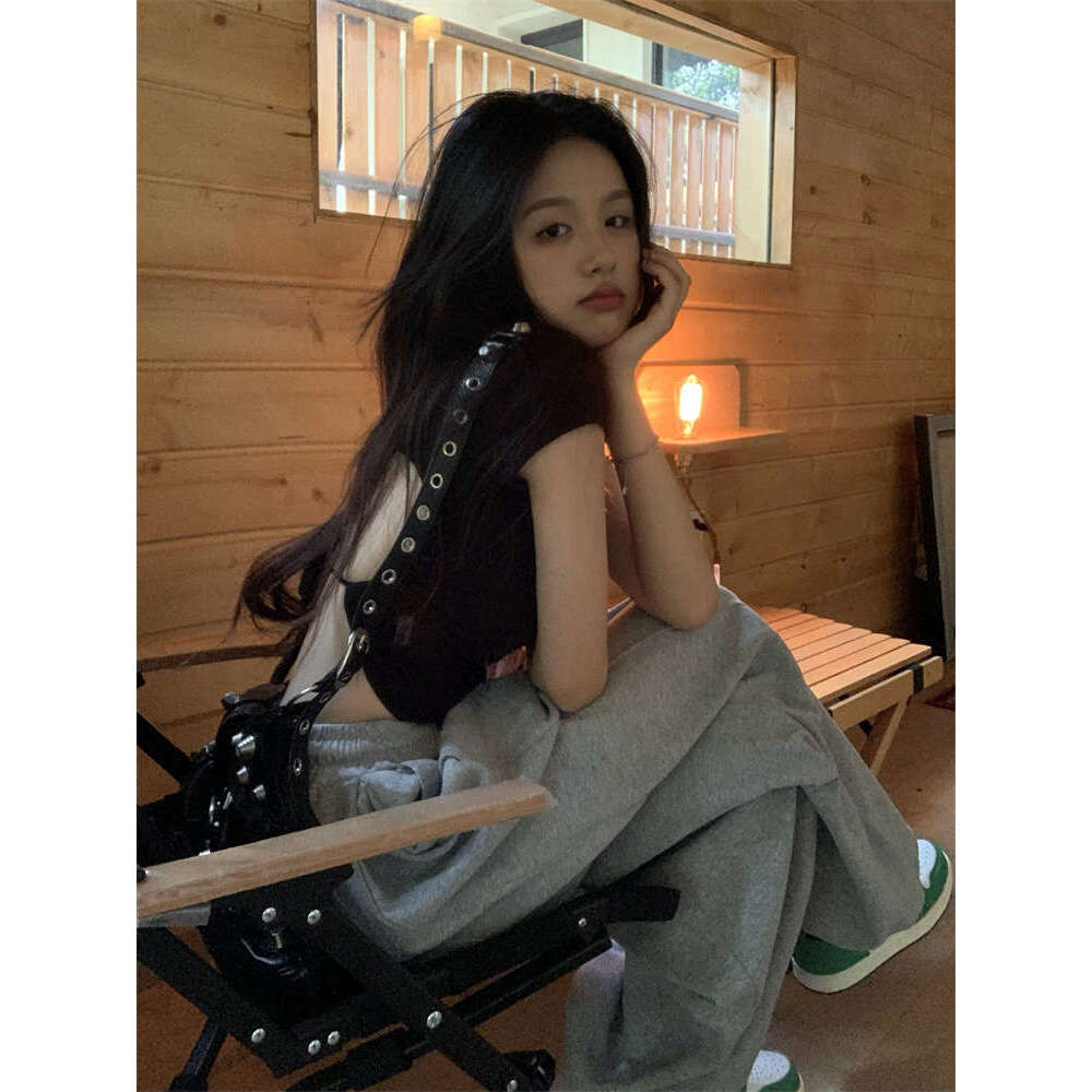 Design Sense Lace-Up Backless Sleeve T-Shirt For Women Summer New Slim Fit Short Hot Girl Casual Student Top B5