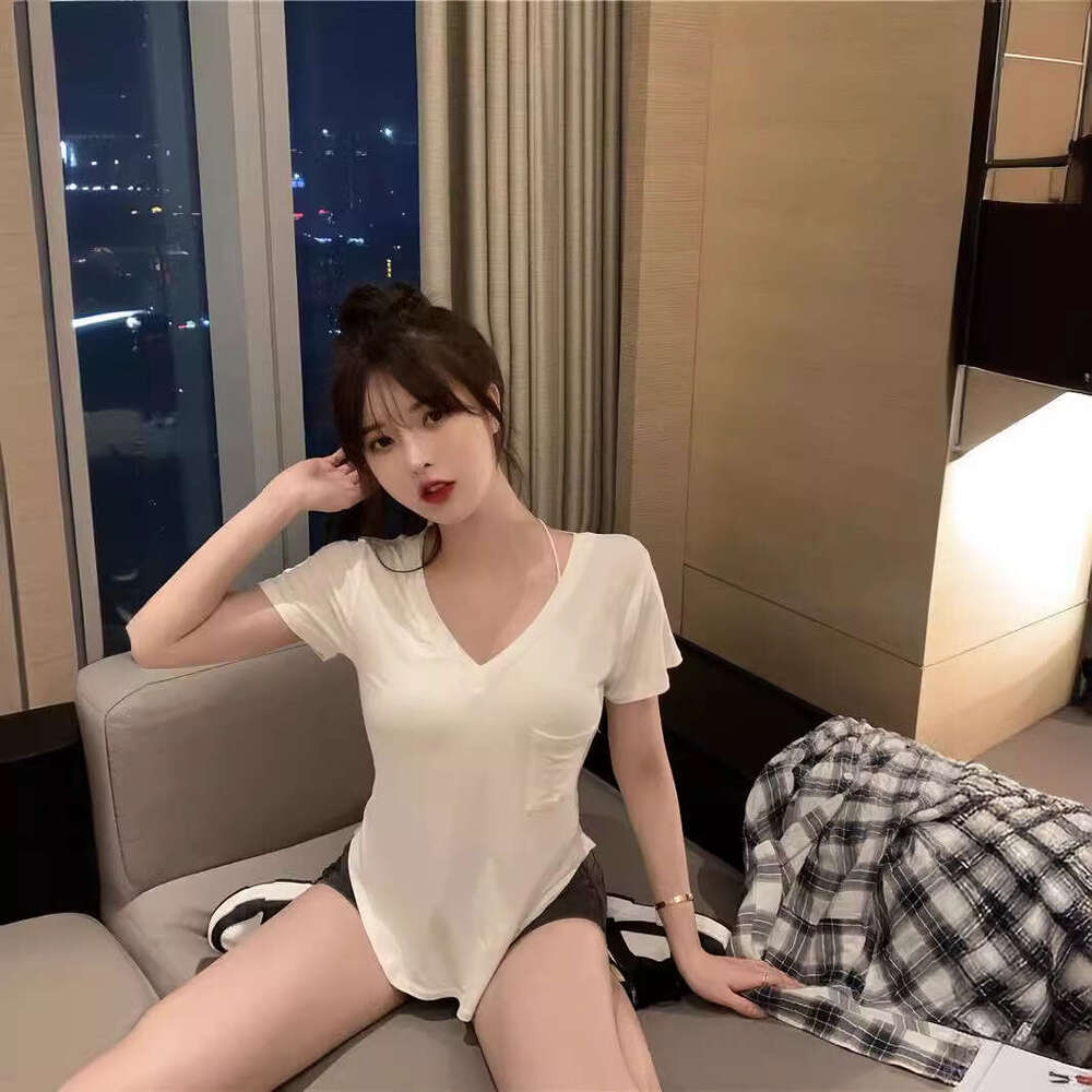 T-Shirt For Women Summer New V-Neck Design Sense Inner Layer Base Shirt Irregular Hot Girl Pure Desire Style Short Sleeve Top B5