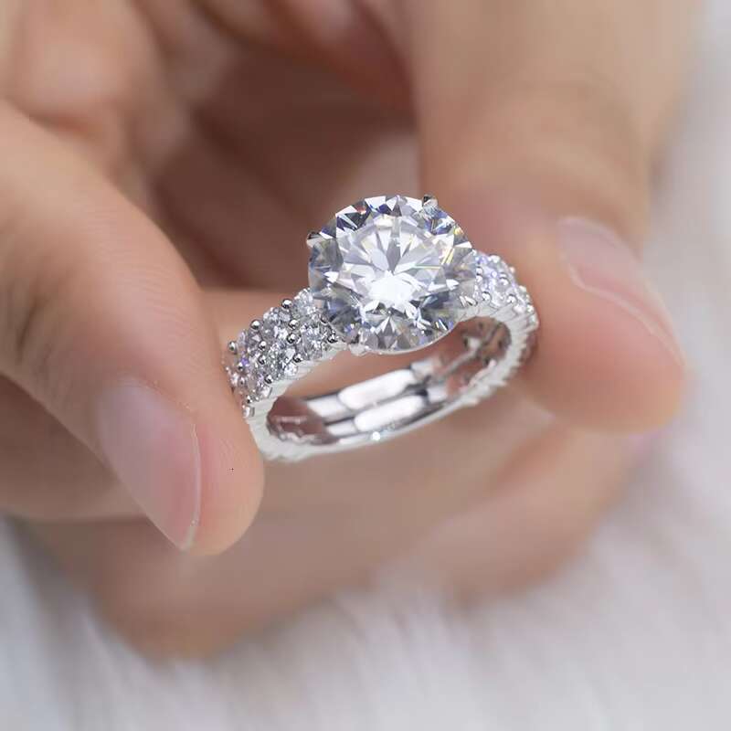 18K White Gold Engagement Ring Set 3CT 4CT 5CT Colorless Moissanite Diamond With Prong Setting Packaged in a Box for Parties