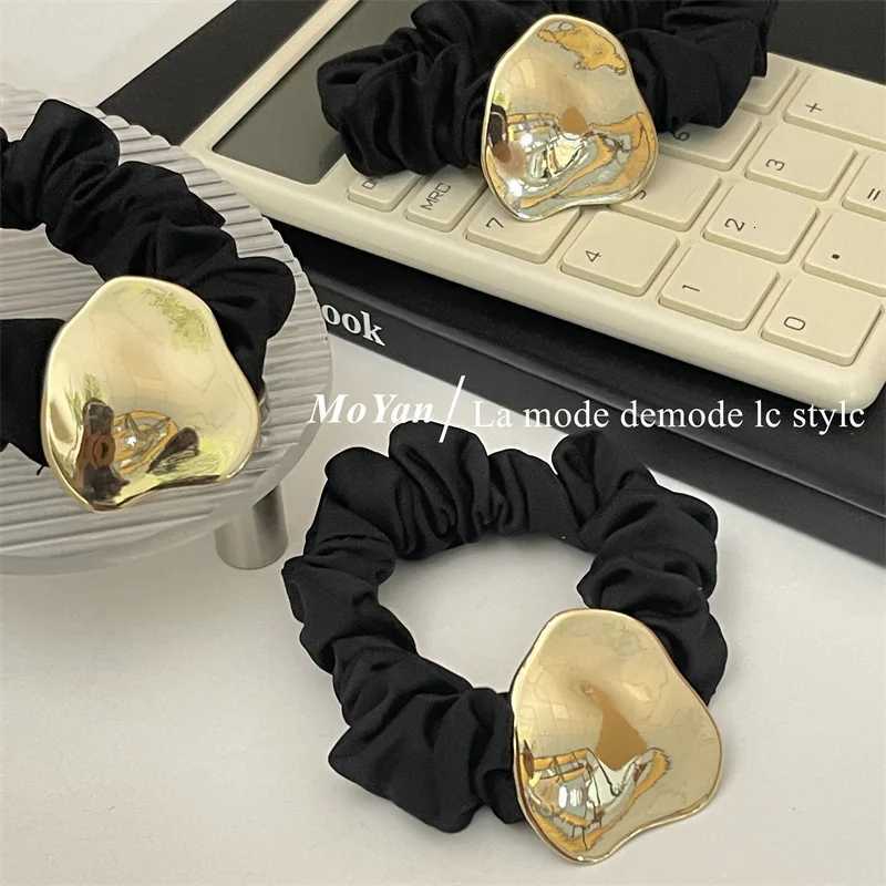 Black Scrunchies Geometric Metal Gold Color Hair Ties Elegant Silk Elastics Hair Band Solid Color Scrunchies for Women and Girls Y250711