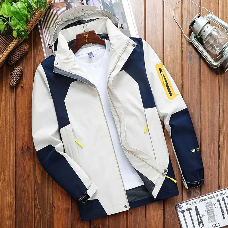Autumn Couple Charge Jacket Casual Fashion Mountaineering Windproof Waterproof Wear-resistant Hooded Coat 2024 Mens Windbreaker W250711