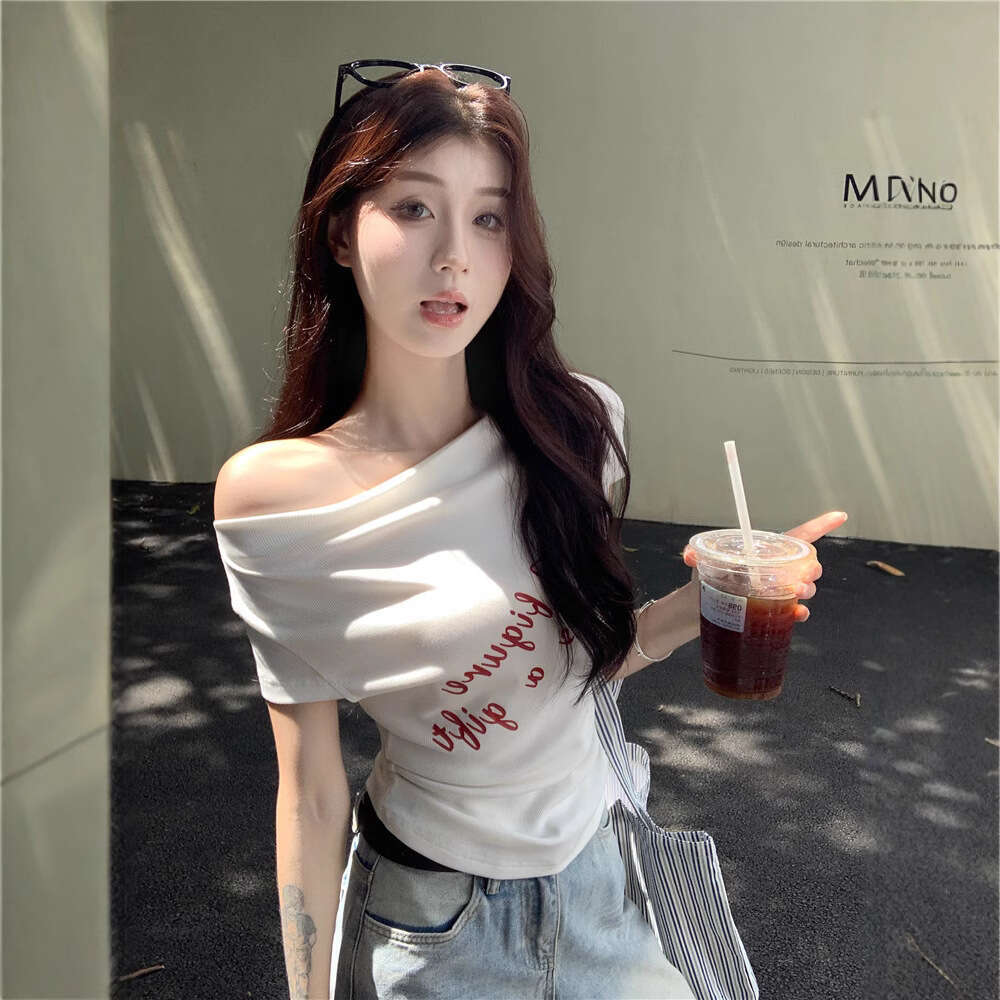 Off-Shoulder Sleeve Slim Fit T-Shirt For Women Summer Letter Print Slimming Hot Girl Versatile Short Top B5