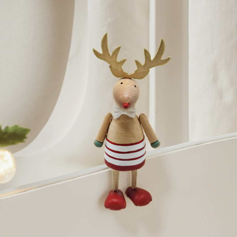 Scandinavian Style Handmade Woodcarved Reindeer Decorative Sculpture